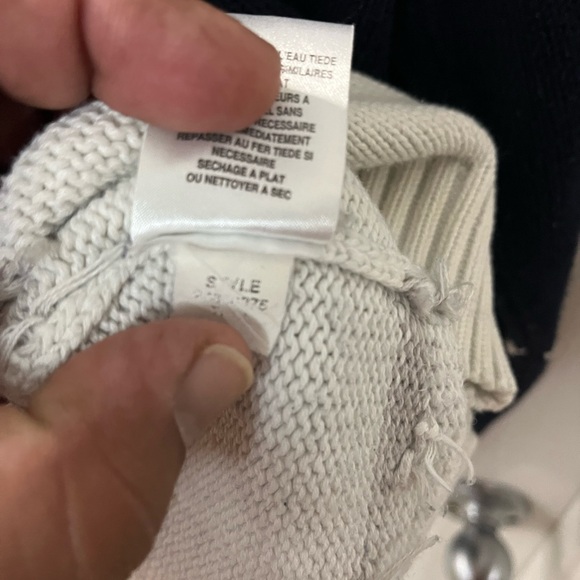 Liz Claiborne Navy Sweater with Dog Design - Picture 7 of 11